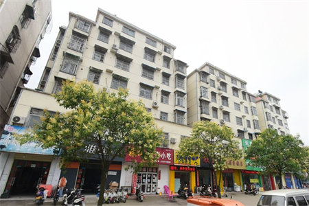东原学校附近中顺花园精装三室两厅可分期可小议